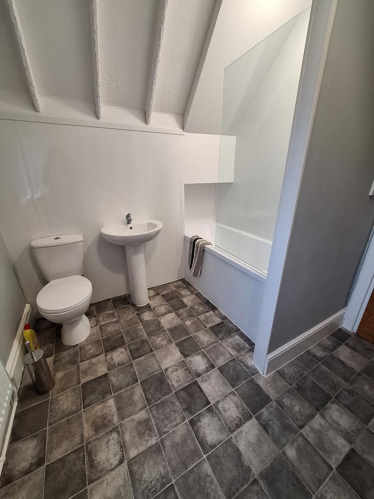 Blackwell, Darlington DL3 1 bed in a house share to rent £600 pcm (£