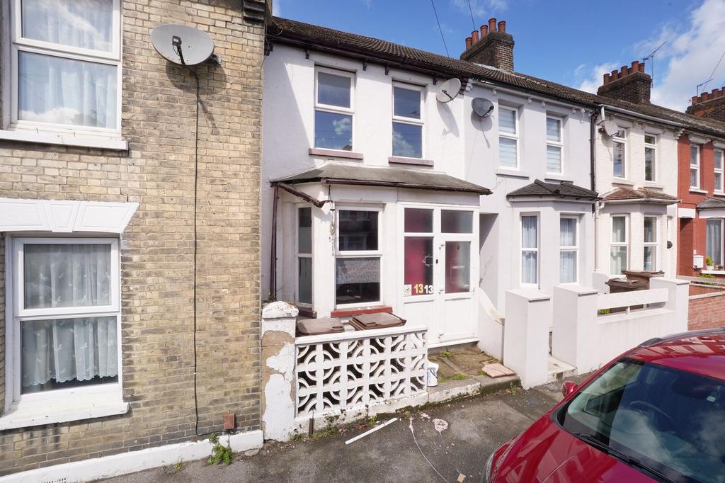 Cecil Avenue, Rochester, ME2 3 bed terraced house for sale £210,000