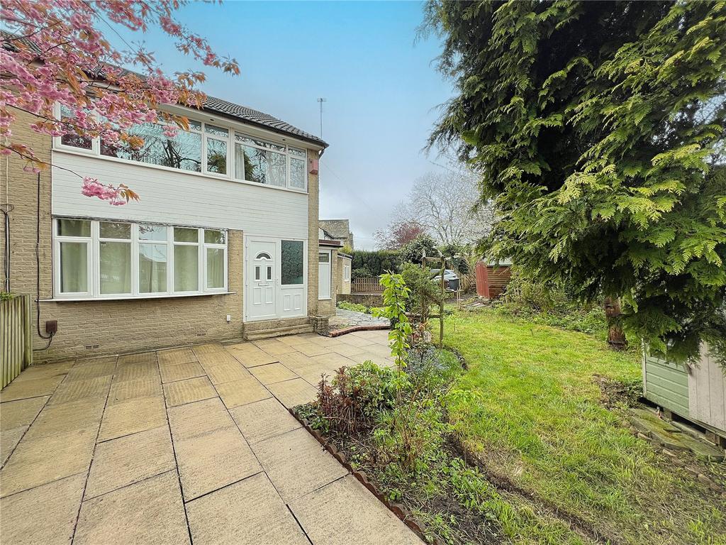 Kings Road, Bradford, West Yorkshire... 5 bed semidetached house for sale £250,000