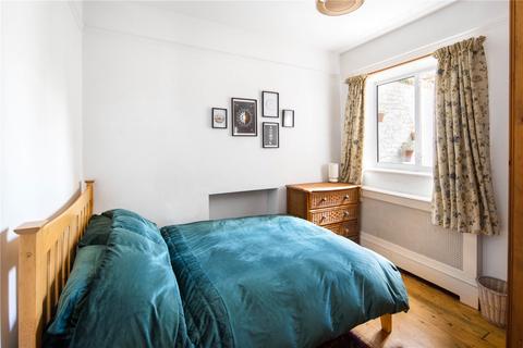 108b Tredegar Road, London, E3 2EP