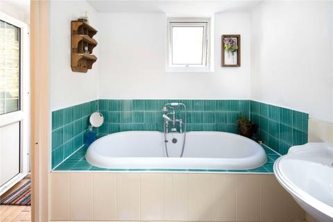 108b Tredegar Road, London, E3 2EP