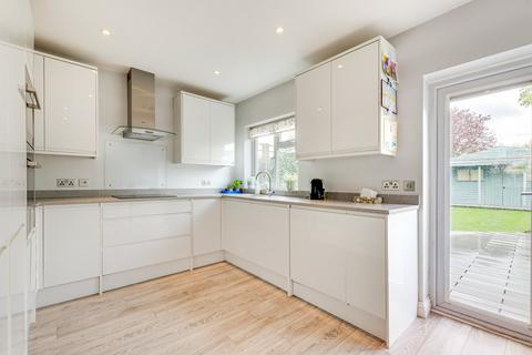 9 Norfolk Crescent, Sidcup, DA15 8HW