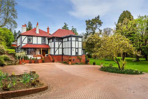 6 bedroom detached house for sale, Butlers Dene Road, Woldingham, Caterham, Surrey, CR3