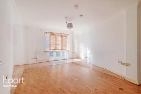 2 bedroom flat for sale, Catton Grove Road, Norwich