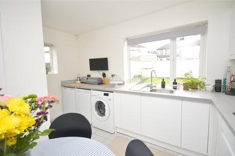 2 bedroom semi-detached house for sale, Southleigh View, Leeds, West Yorkshire