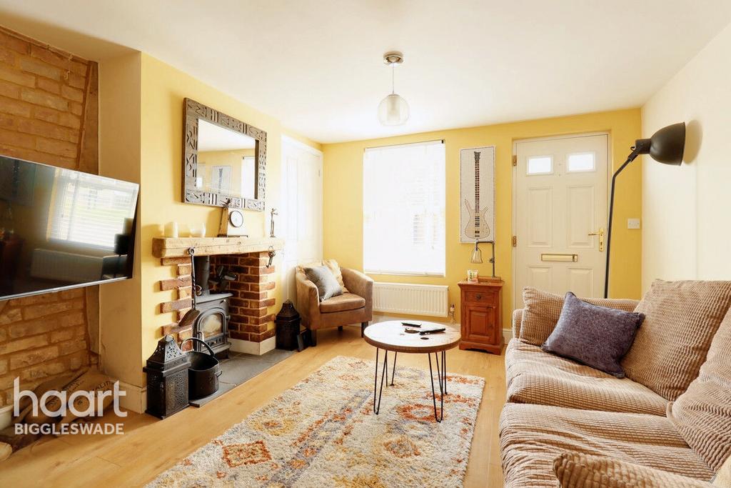Ivel Road, Shefford 2 bed semidetached house for sale £335,000