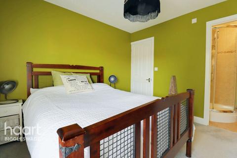 68 Ivel Road, Shefford, SG17 5LB