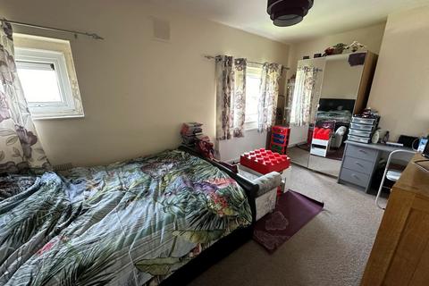 2 bedroom flat for sale, 44 Carhampton Road, Sutton Coldfield, B75 7PF