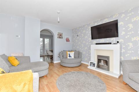 20 Farncombe Way, Whitfield, Dover, CT16 3NT