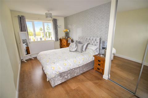 72 High Street, Blunsdon, Swindon, SN26 7AE