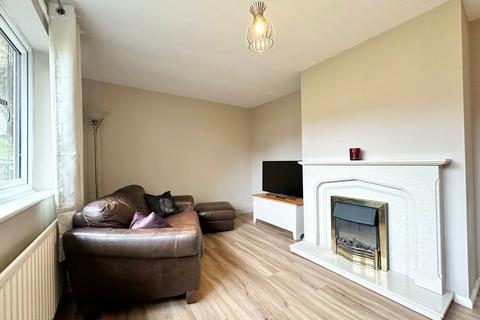 3 bedroom semi-detached house to rent, Shrewsbury Close, Penistone, Sheffield, South Yorkshire, S36