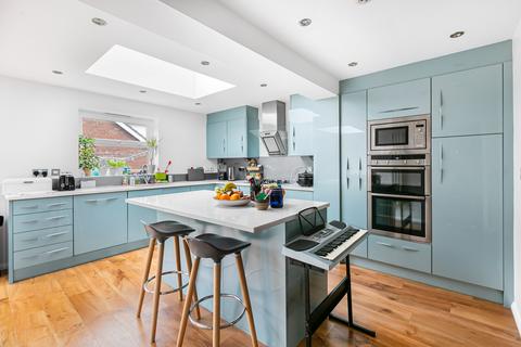 3 bedroom link detached house to rent, Longacres, St Albans, AL4