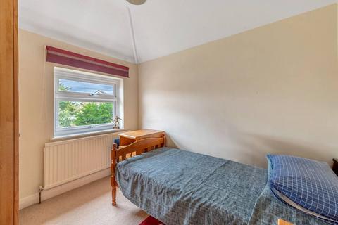 83 Costons Avenue, Greenford, UB6 8RN