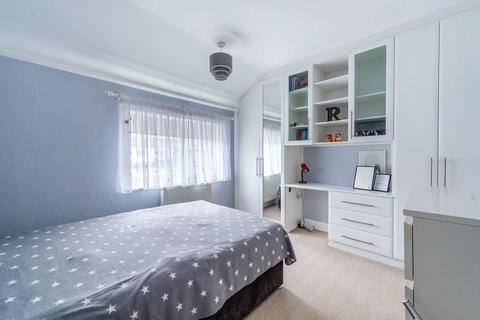 83 Costons Avenue, Greenford, UB6 8RN
