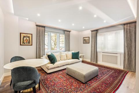 2 bedroom flat to rent, Kensington High Street, London, W8