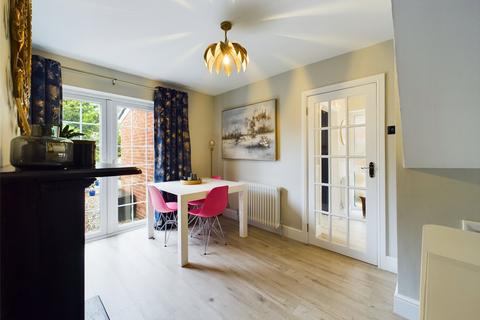 1 Cleevemount Close, Cheltenham, GL52 3HW