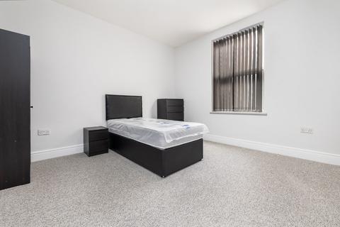 5 bedroom townhouse to rent, Radford Road, Nottingham NG7