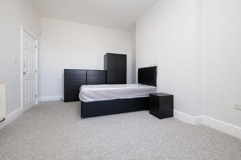 5 bedroom townhouse to rent, Radford Road, Nottingham NG7