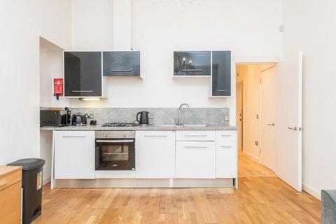 2 bedroom property to rent, 2709L Causewayside, Edinburgh, EH9 1PH