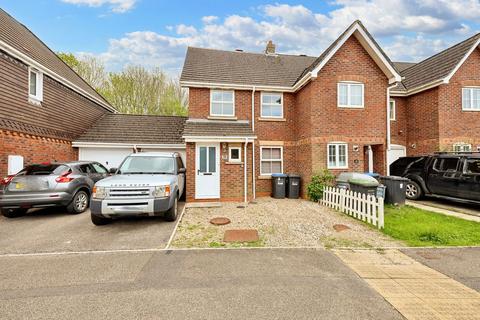 3 bedroom end of terrace house for sale, The Acorns, Burgess Hill, RH15