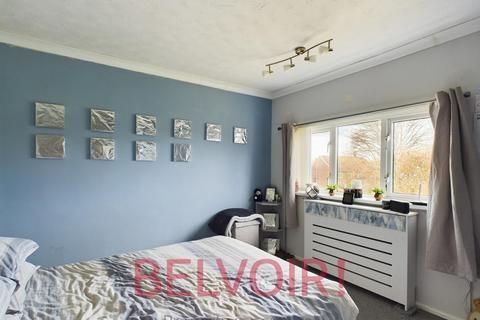 2 Bagot Grove, Stoke-on-trent, ST1 6JD