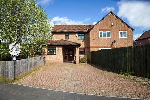 3 bedroom semi-detached house to rent, Brentry, Bristol BS10