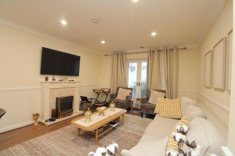2 bedroom apartment to rent, Ibberton House, 70 Russell Road, London, W14