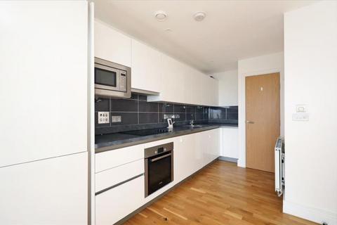 1 bedroom flat to rent, High Street, Hounslow, TW3