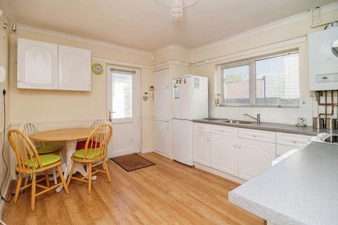 3 bedroom chalet for sale, Sandhill Road, Leigh-on-sea, SS9