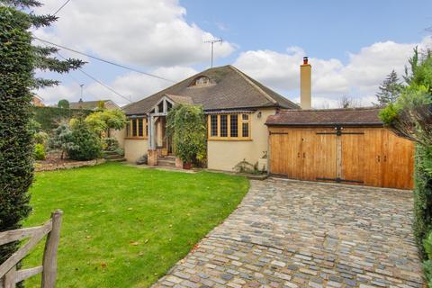 3 bedroom bungalow for sale, Longfield Avenue, Longfield, Kent, DA3