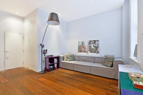 1 bedroom apartment to rent, Long Acre, WC2E