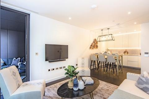 2 bedroom flat to rent, Charles Clowes Walk, SW11