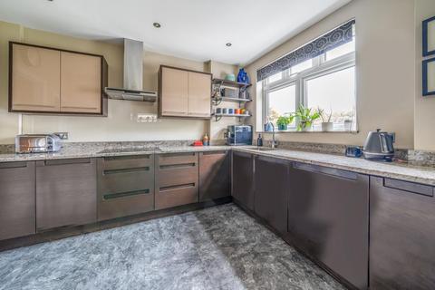 11 Ash Grove, West Wickham, BR4 0QL