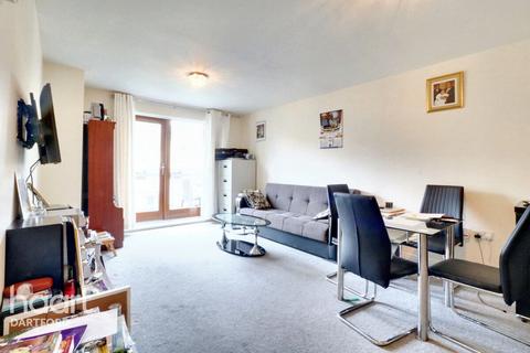 2 bedroom flat for sale, North Star Boulevard, Greenhithe