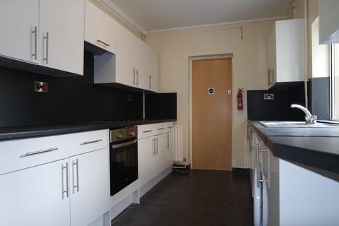 5 bedroom terraced house to rent, Carholme Road, Lincoln LN1