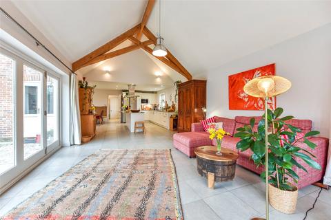 Coach House, Hollandsfield Downs Road, West Stoke, Chichester, PO18 9BP