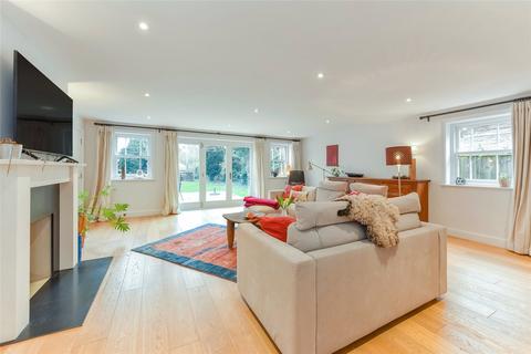 Coach House, Hollandsfield Downs Road, West Stoke, Chichester, PO18 9BP