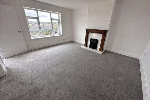 3 bedroom terraced house to rent, Whinfield Drive, Keighley, Bradford, BD22