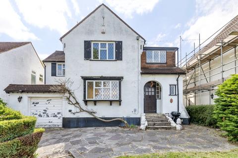4 bedroom detached house to rent, Lynwood Grove Orpington BR6