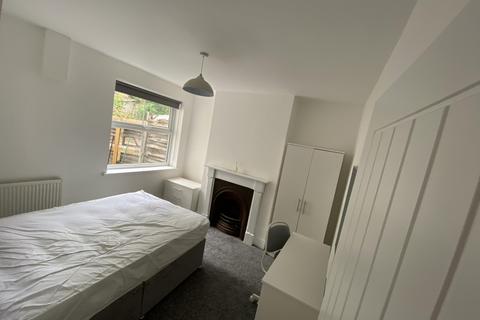 6 bedroom house to rent, Durham, Durham DH1