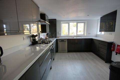 6 bedroom house to rent, (Spencer's Villa), Durham DH1