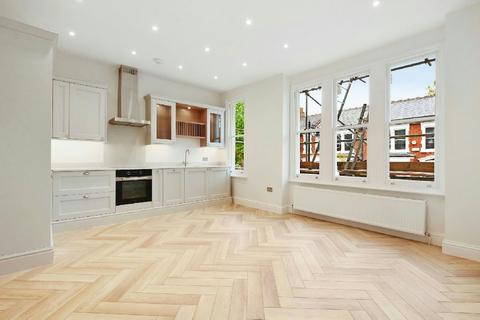 2 bedroom flat for sale, Harberton Road  Whitehall Park  Archway N19 3JR