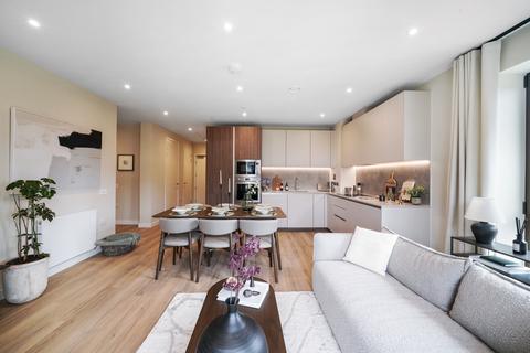 3 bedroom flat to rent, Grenan Square, Greenford UB6