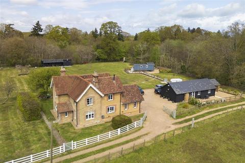 4 bedroom detached house for sale, Coxett Lodge, Abbotts Hill, Faversham