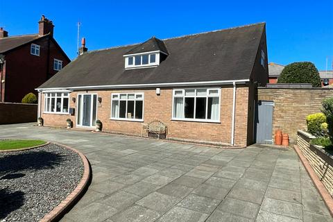 3 bedroom detached bungalow for sale, Westbourne Road, Southport PR8