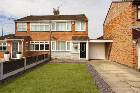 3 bedroom semi-detached house for sale, Selkirk Drive, St. Helens, WA10