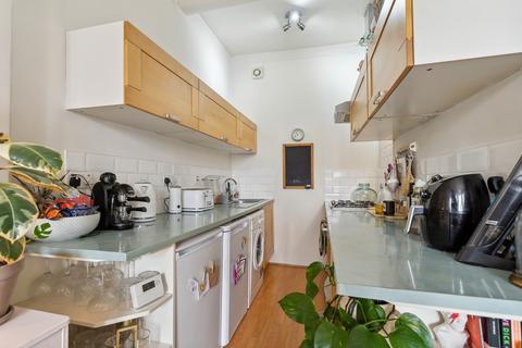 Flat 2/3, 12 Barfillan Drive, Glasgow, G52 1AA