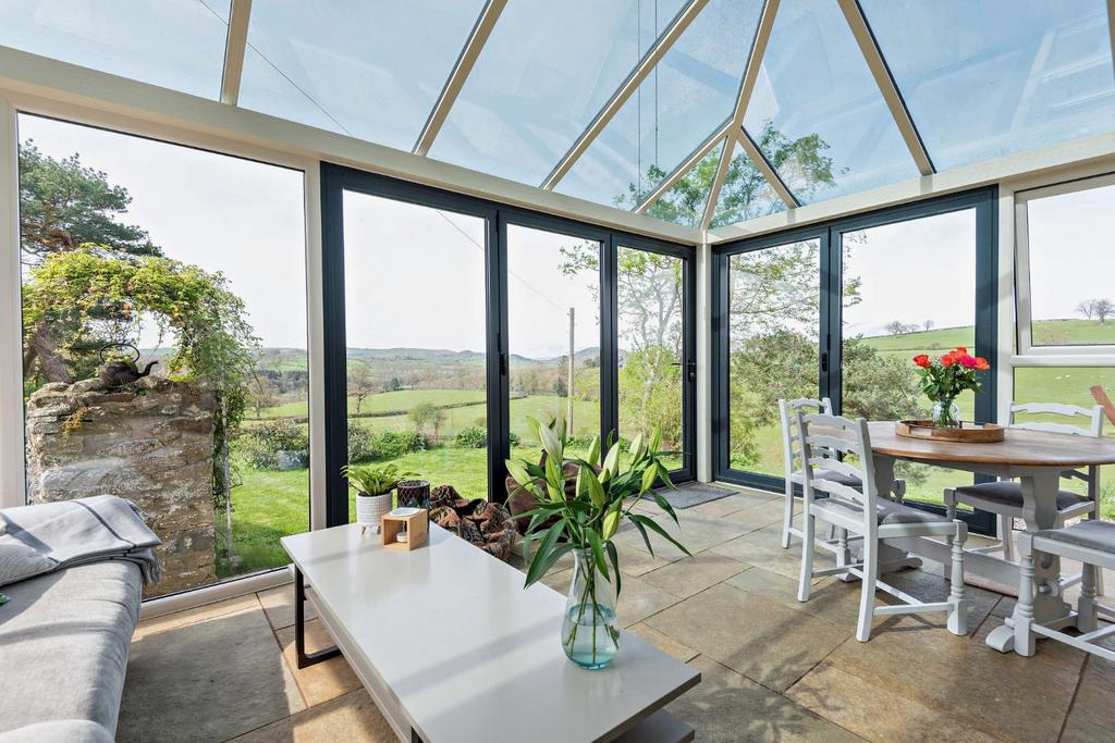 Llanfair Caereinion, Welshpool, Powys 4 bed detached house for sale £