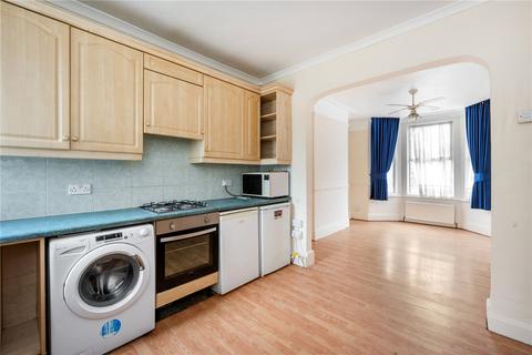 2 bedroom house to rent, Sperling Road, Maisonette Right, London, N17