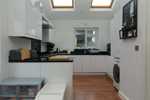 16 Plumpton End, Bradford, BD2 1LY